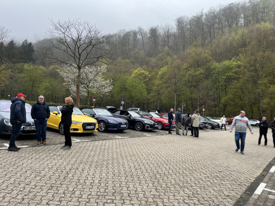 VW-Parkplatz und Harztour