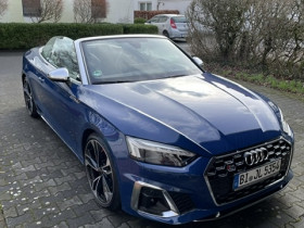 Audi S5 Ascariblau Met